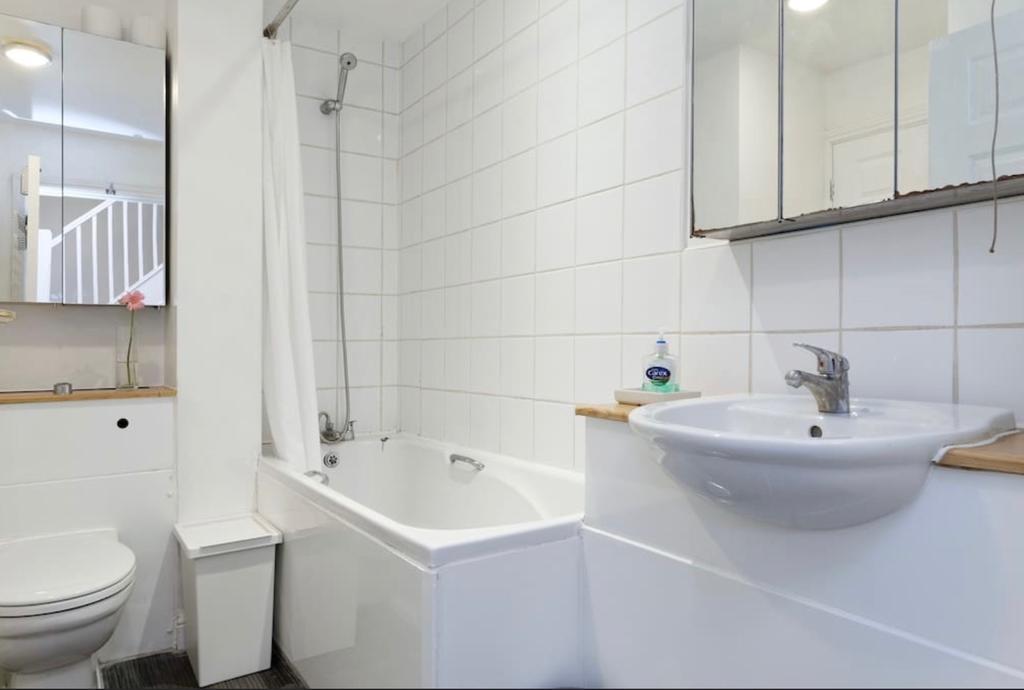 Lynbrook Grove Guesthouse Λονδίνο Εξωτερικό φωτογραφία
